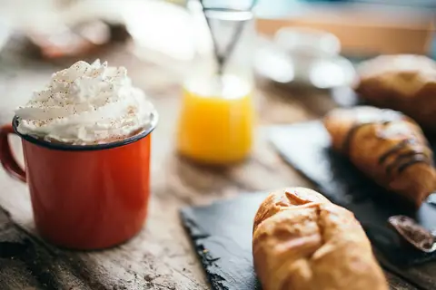 Coffee Lush & Lushlooking Cakes photo 3