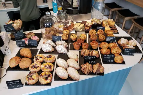 Coffee Lush & Lushlooking Cakes photo 4